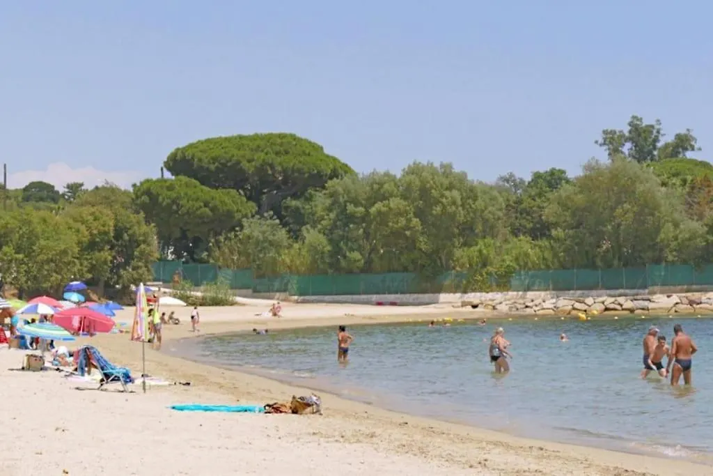 300 M De La Plage, Piscine Clim, Wifi Grimaud Villa
