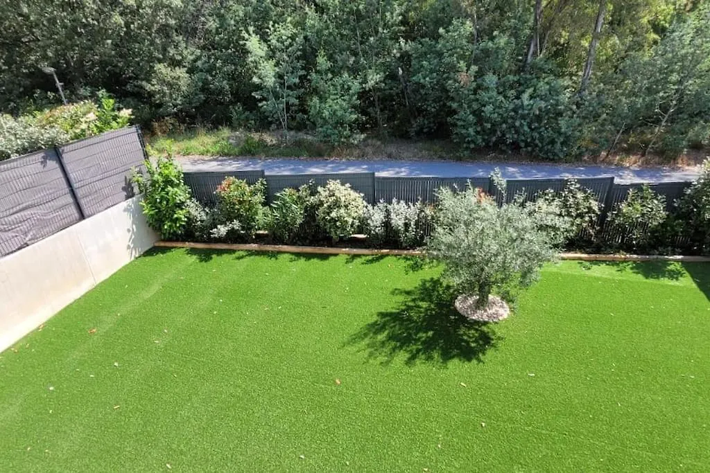 Villa 300 M De La Plage, Piscine Clim, Wifi Grimaud